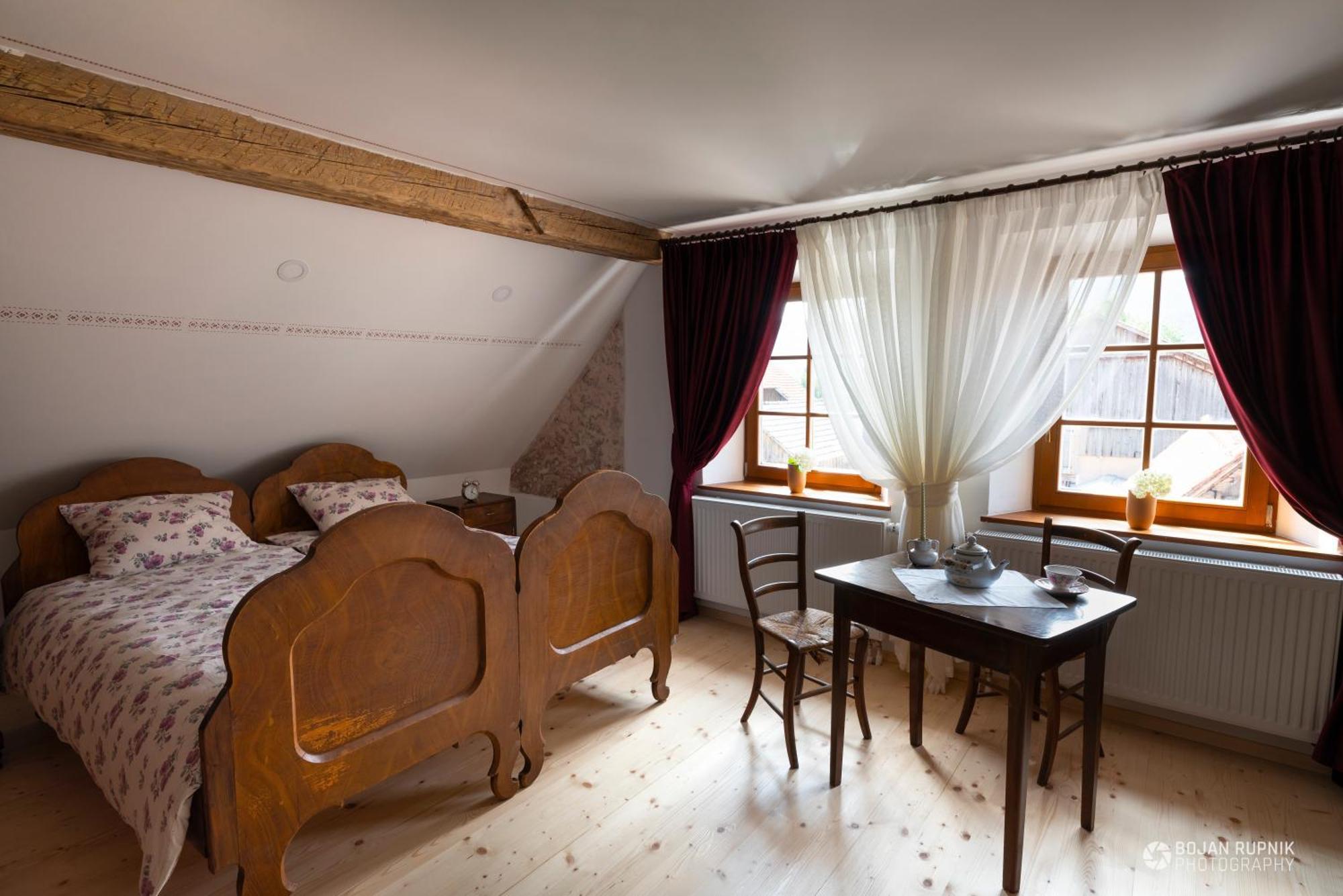Notranjska Hisa - Traditional Country House, Close To The World Attraction Cerknica Lake Begunje pri Cerknici المظهر الخارجي الصورة